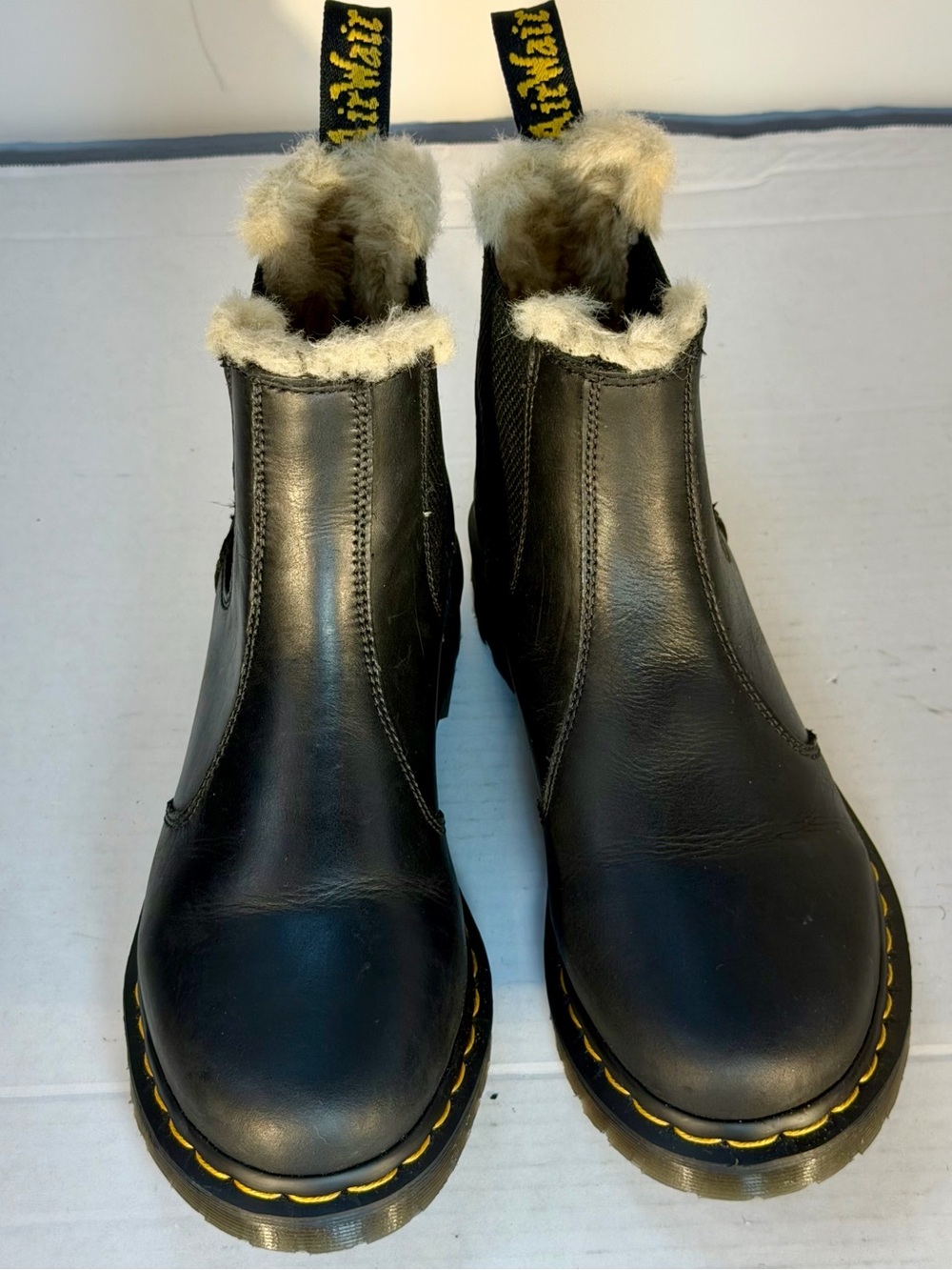 Dr Martens 2976 Leonore Faux Fur Lined Chelsea Boots